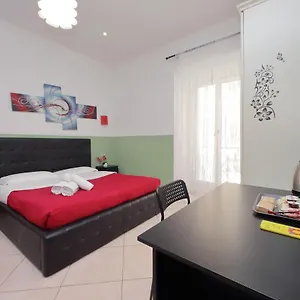 Dandi Domus 2*, Roma İtalya