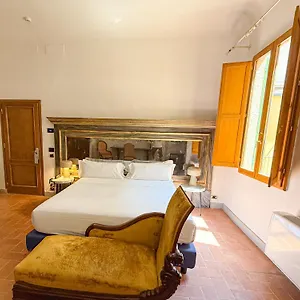 Ii Guelfo Bianco 3*, Floransa İtalya